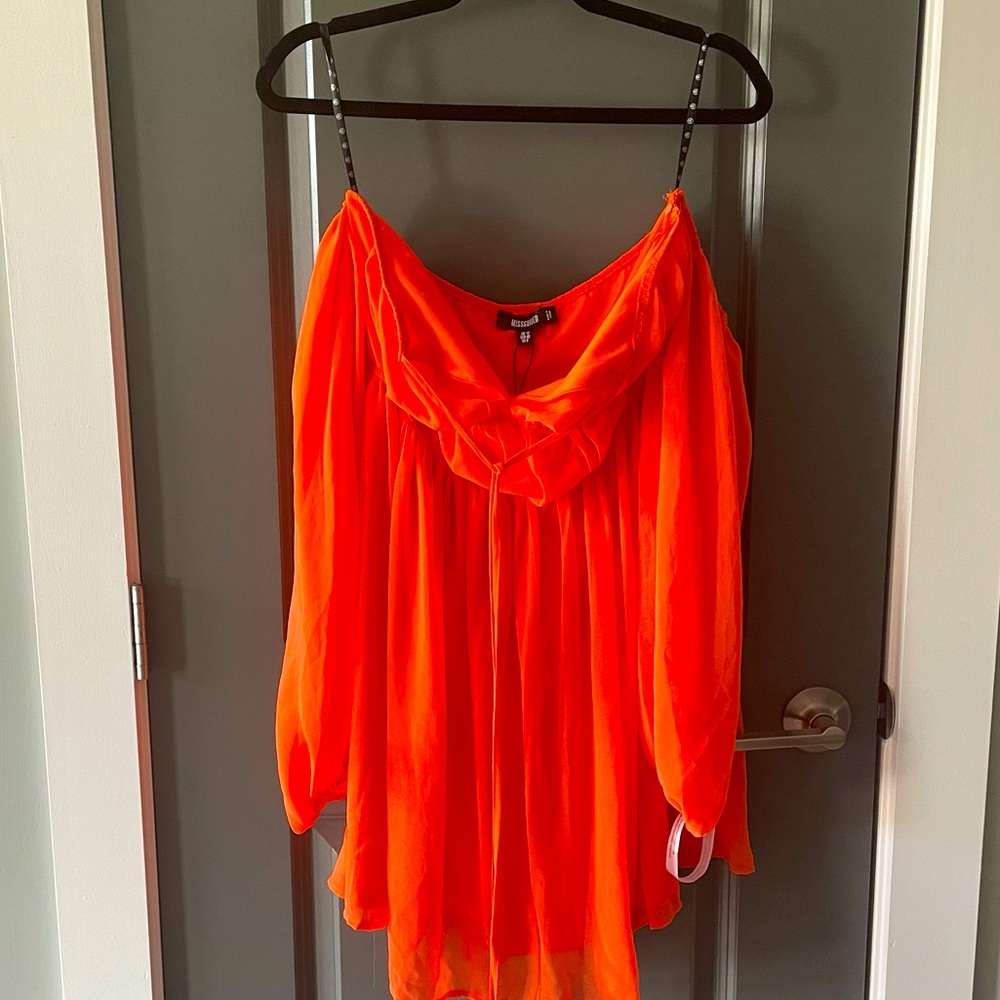 NWT Missguided Halter Neck Dress LS Chiffon
